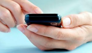 Ako želite saznati status računa pomoću mobilnog telefona Rostelecom, pošaljite zahtjev * 102 #