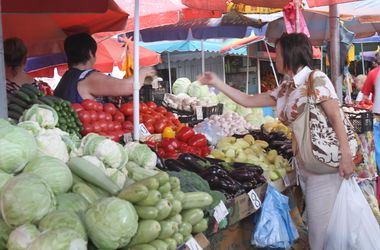 5 серпня 2014 року, 7:07 Переглядів:   Експерти радять купувати овочі на ринку, там дешевше