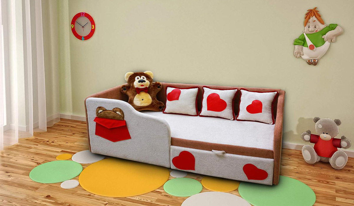 Хочемо Вам порекомендувати диван-ліжко, доповнений бортиками, адже він ідеально підійде для дитячої кімнати