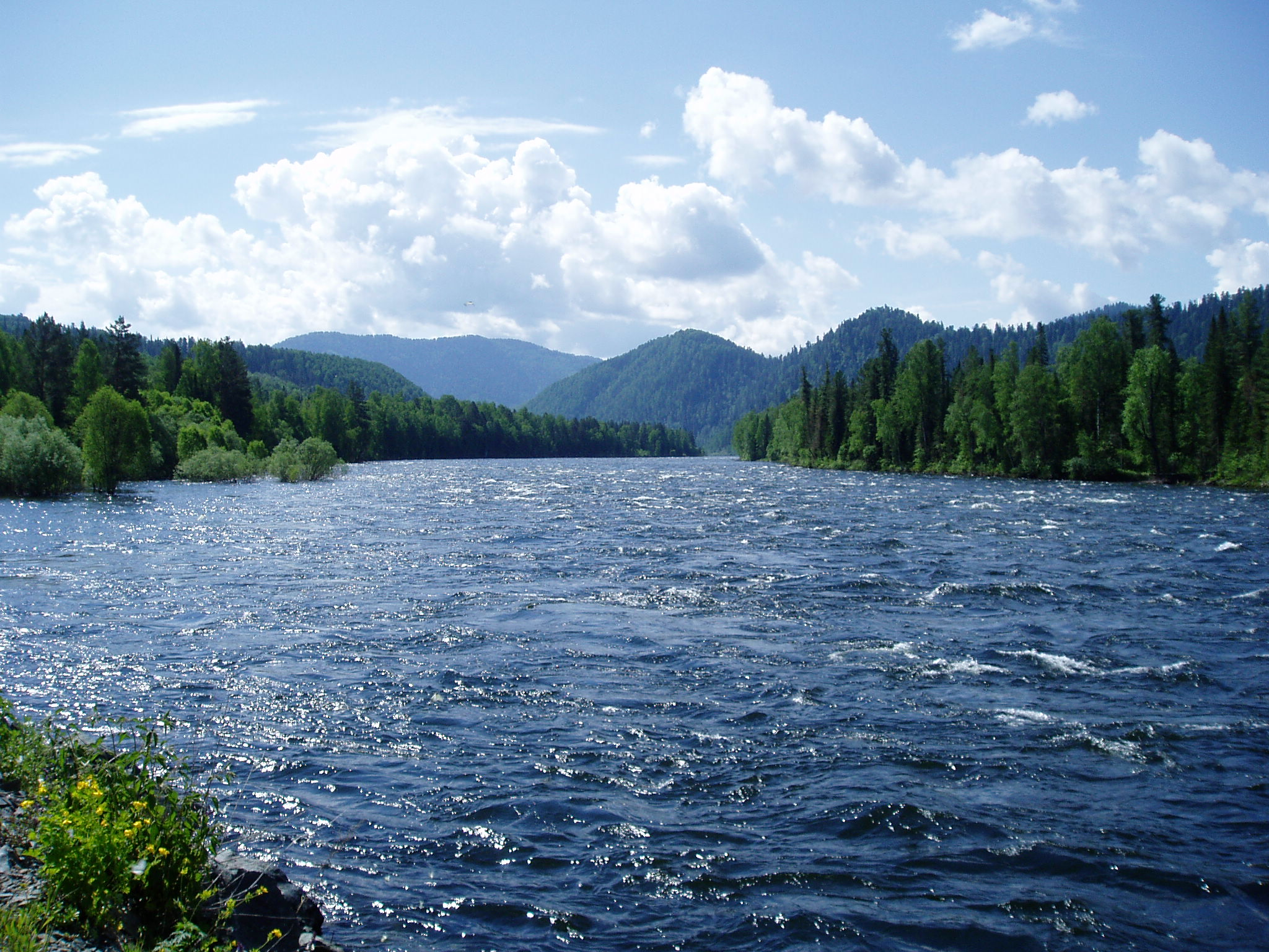 Найважливіша складова частина водних ресурсів Росії - річки