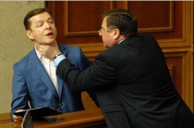 19 травня 2011, 12:09 Переглядiв:   Симоненко вважає, що Ляшко ще мало отримав, фото зі сторінки Ляшка на Facebook