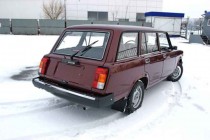 Автомобіль оснащувався електрикою і салоном від   ВАЗ-2107   , Деякі екземпляри мали салон ВАЗ-2106