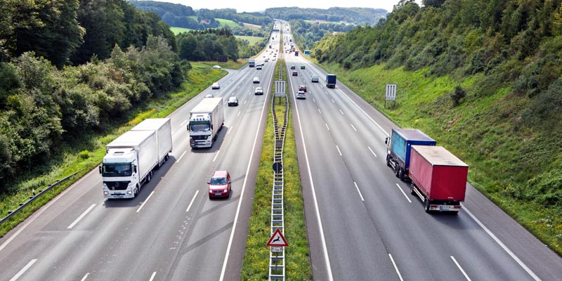 Швидка доставка збірних вантажів з Німеччини   «Столична Логістична Компанія» виконує регулярні вантажоперевезення з Німеччини в Росію