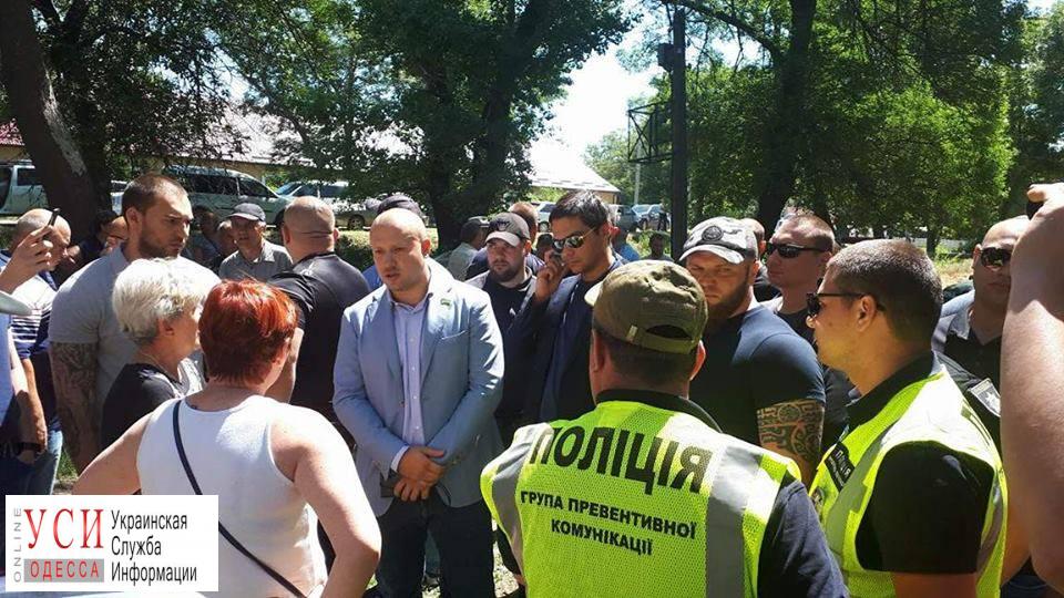 Відзначимо, що вчора в Цебриково виїжджали глава Одеської облради Анатолій Урбанський і депутати Оппоблока